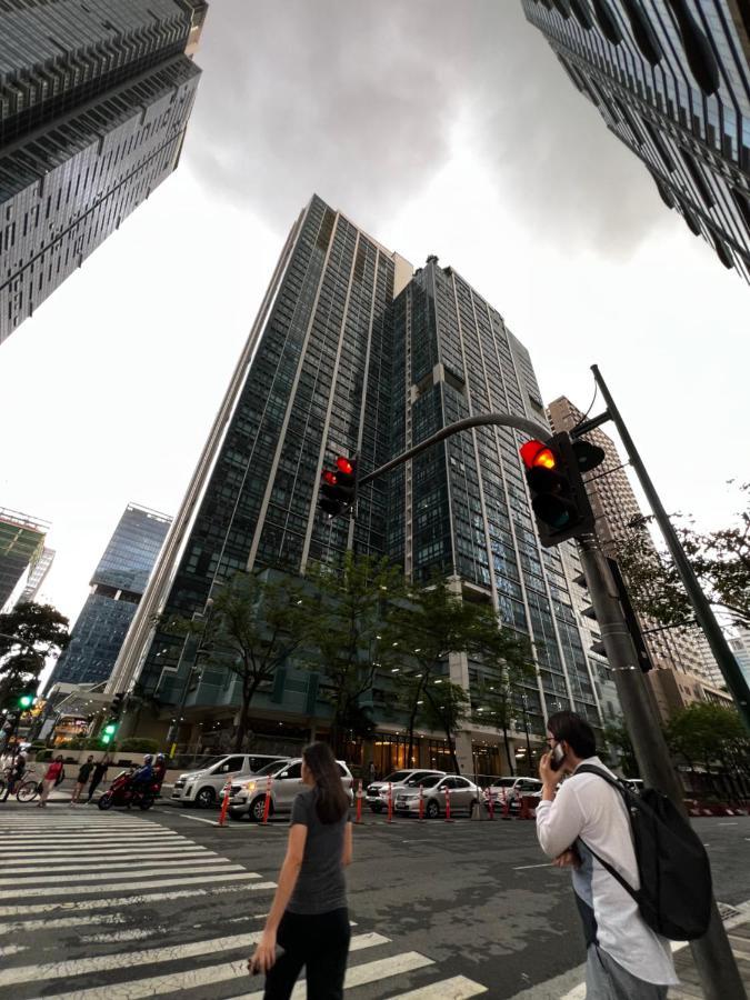 1 Bedroom Uptown Bgc Across Uptown Mall Manila Ngoại thất bức ảnh
